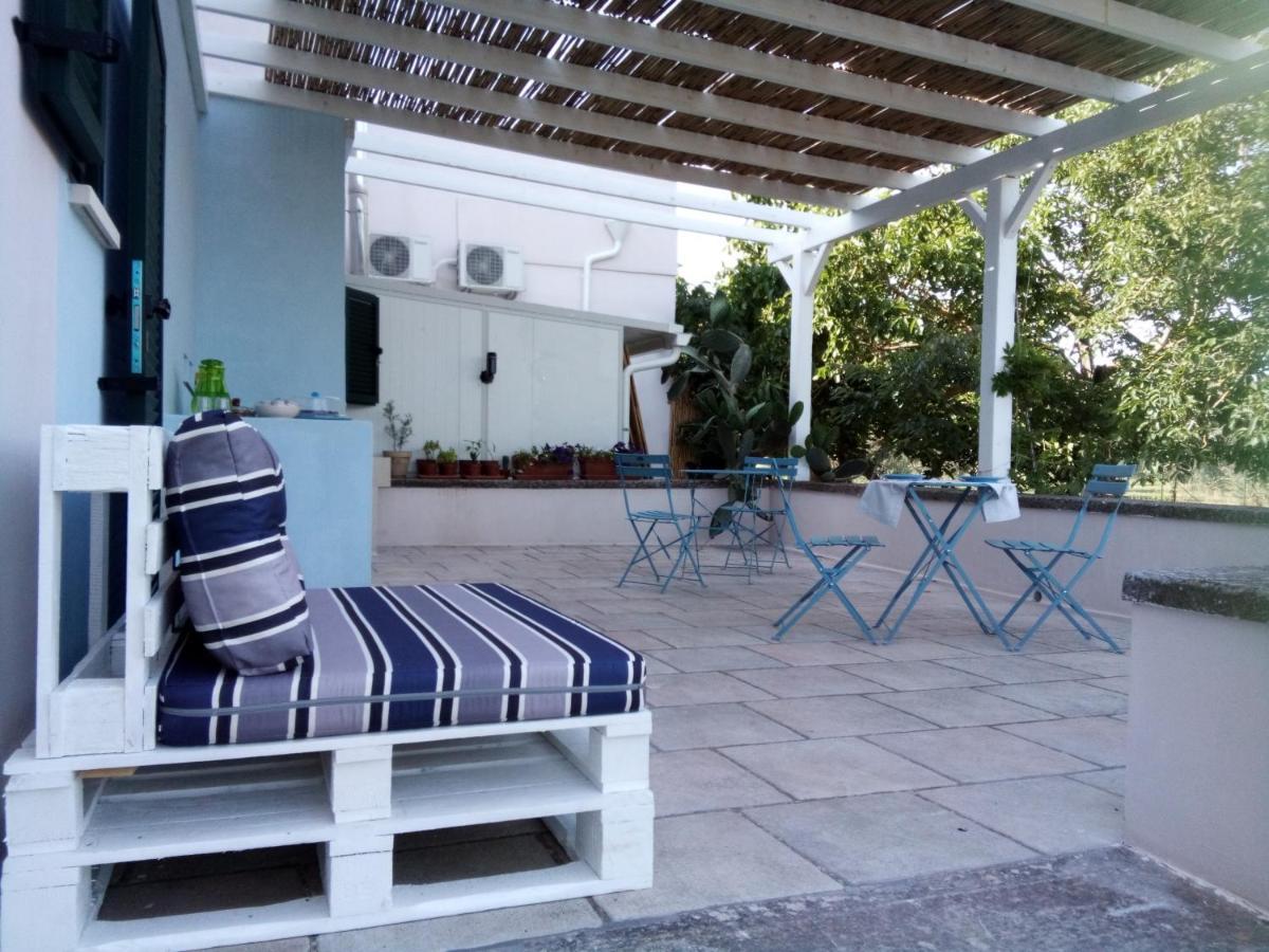 Bed and Breakfast I Fichi Bianchi Кутроф'яно Екстер'єр фото